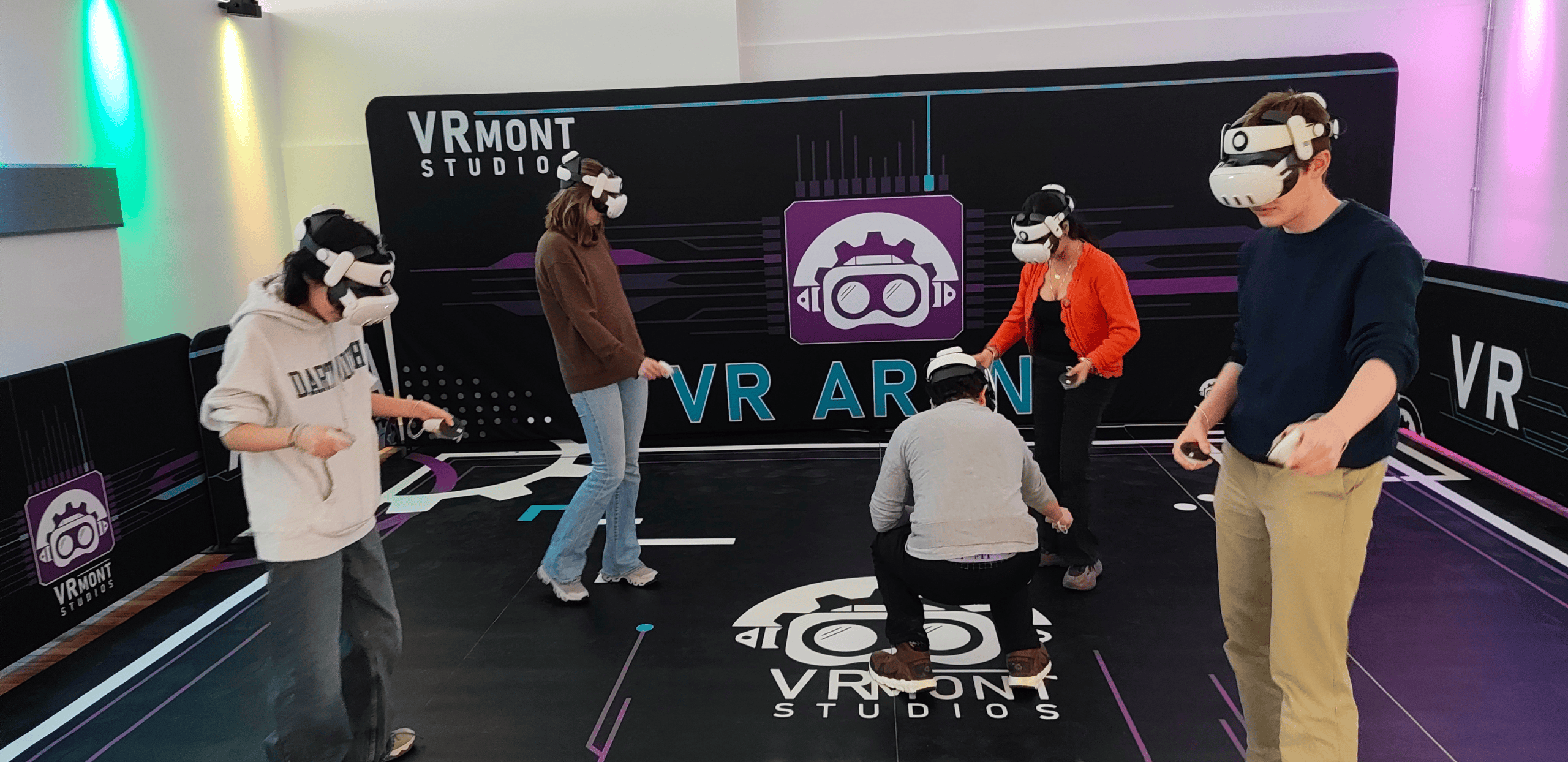 Students explore and collaborate in virtual reality.